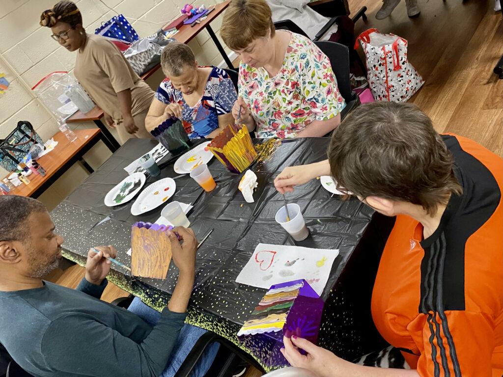 https://www.graciousservicesinc.com/special-needs-art-classes-with-danielle-corso/